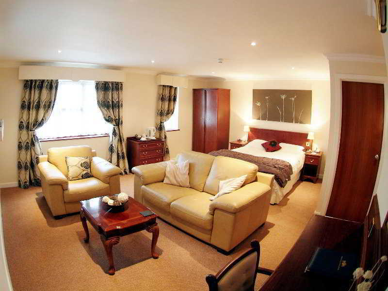Beaufort Park Hotel Молд Экстерьер фото